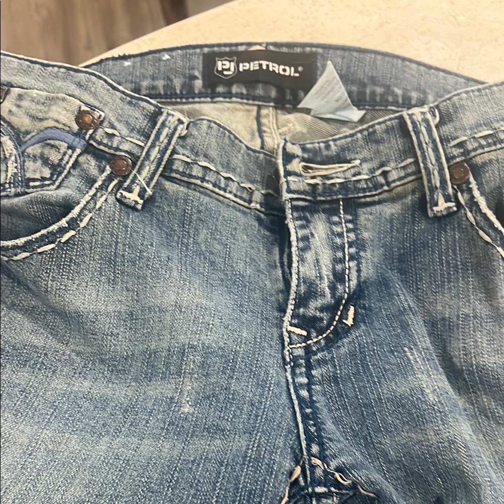 Blue Boot Cut Jeans with Classic Style